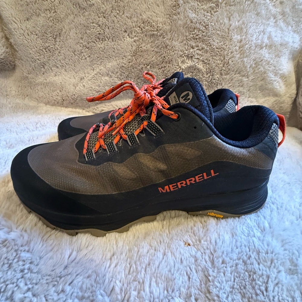 Merrell Men's Black and Brown Athletic/Hiking Shoes - Picture 2 of 5